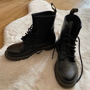 EUC Dr. Martens 1460 sz 7